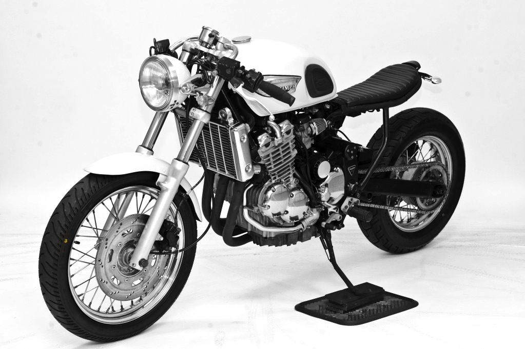 custom-triumph-motorcycle-4.jpg