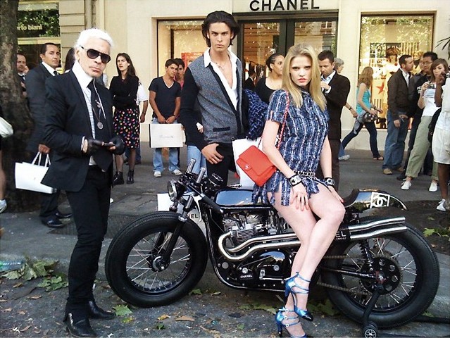 karl-lagerfeld-comissioned-triton-motorcycle-for-chanel-9209_1.jpg