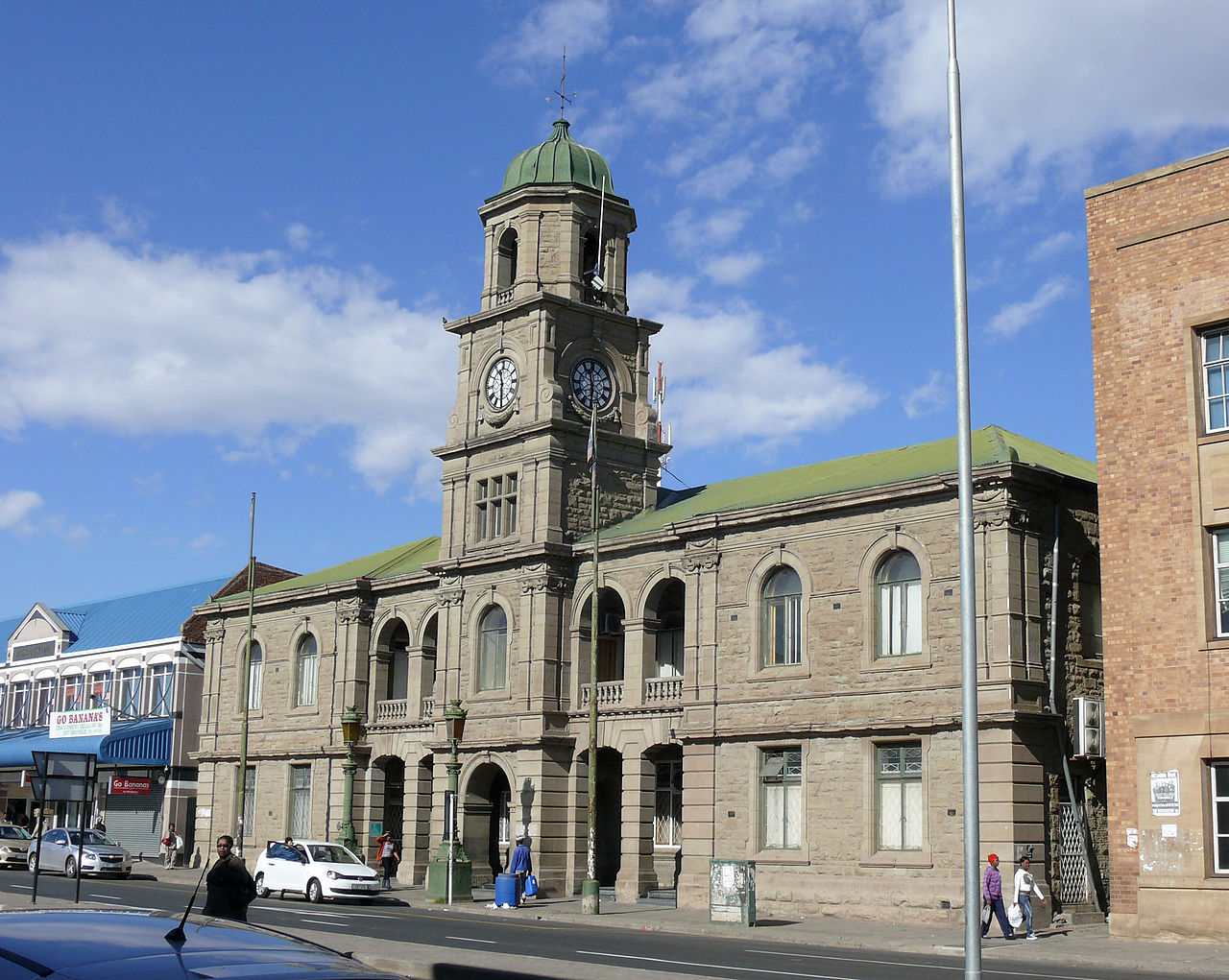 Queenstown_se_stadsaal.jpg